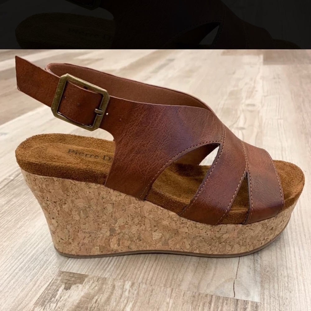 Pierre Dumas Wedge